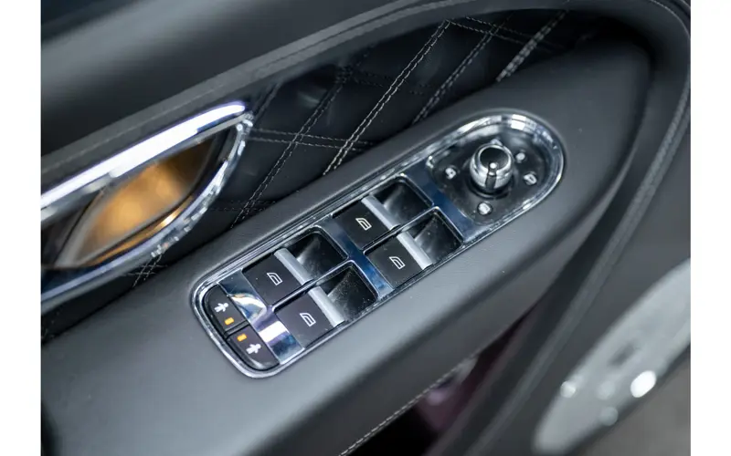 Bentley Bentayga 3.0 V6 Hybrid - 134768