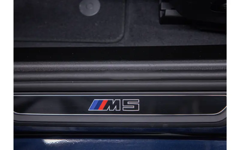 BMW 5 Serie Touring M5 - 121015