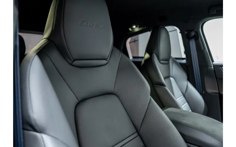 Porsche Cayenne Coupé 4.0 Turbo E-Hybrid GT - 147054