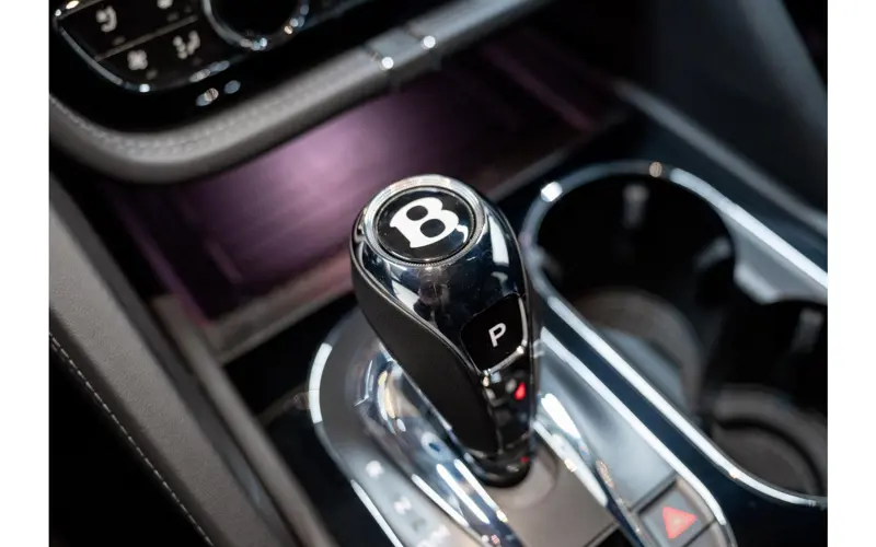 Bentley Bentayga 3.0 V6 Hybrid - 140743