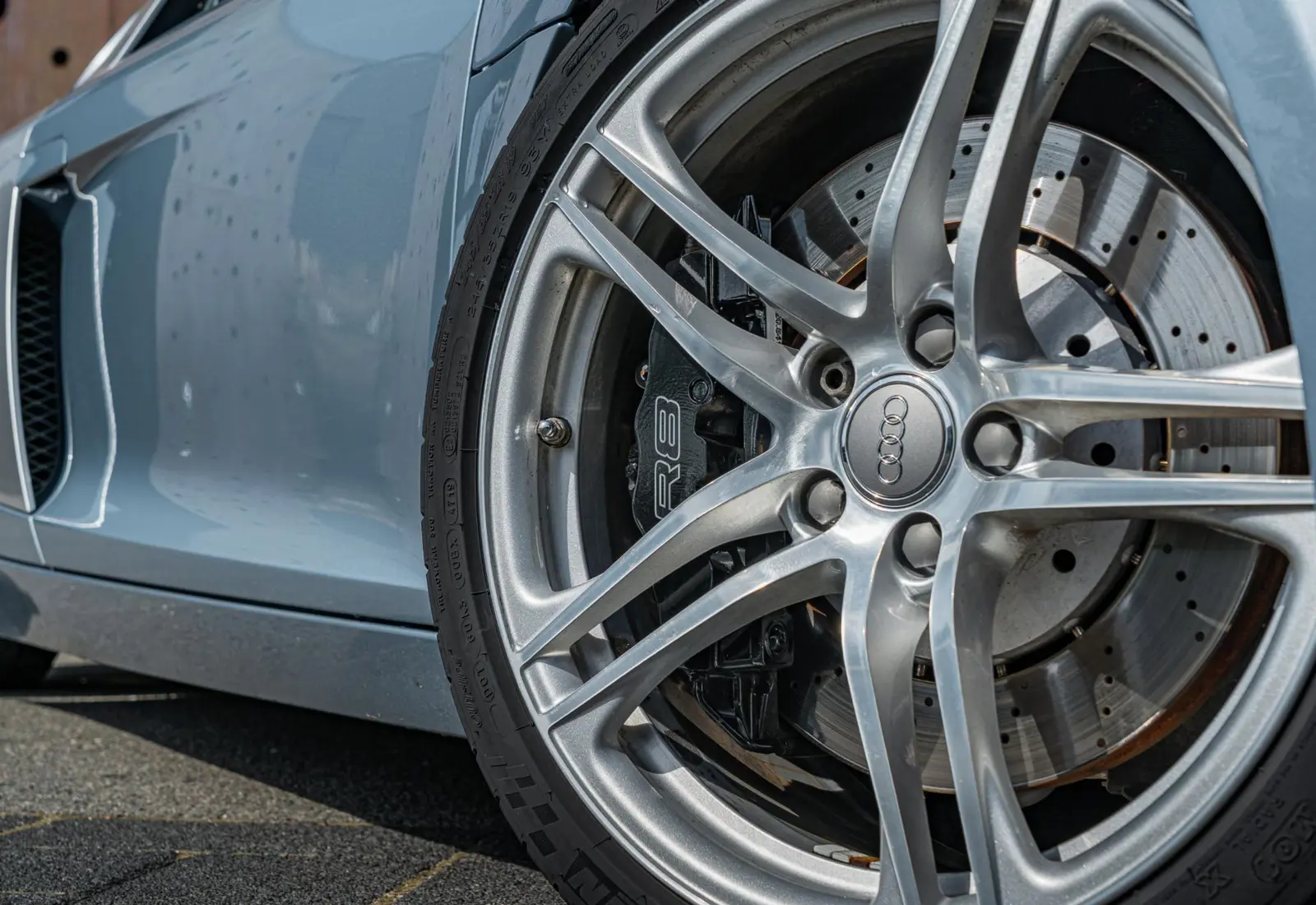 Audi R8 4.2 V8 FSI - 145158