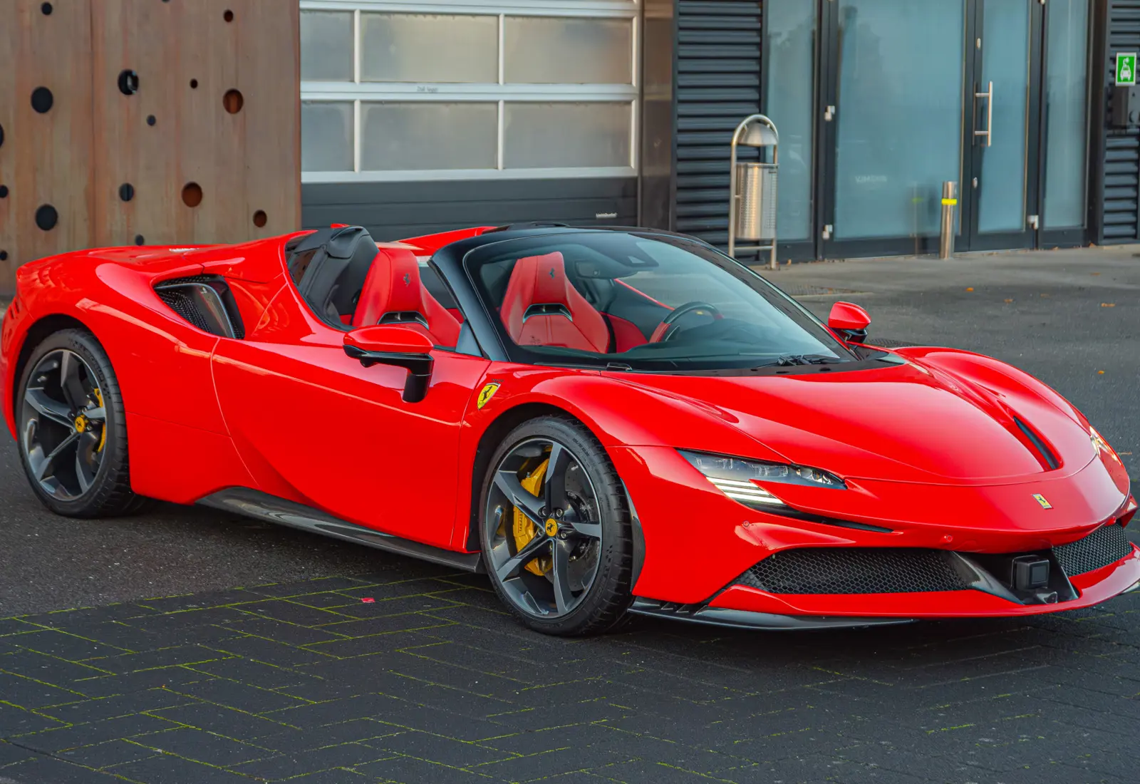 Ferrari SF90 Spider 4.0 V8 - 73835