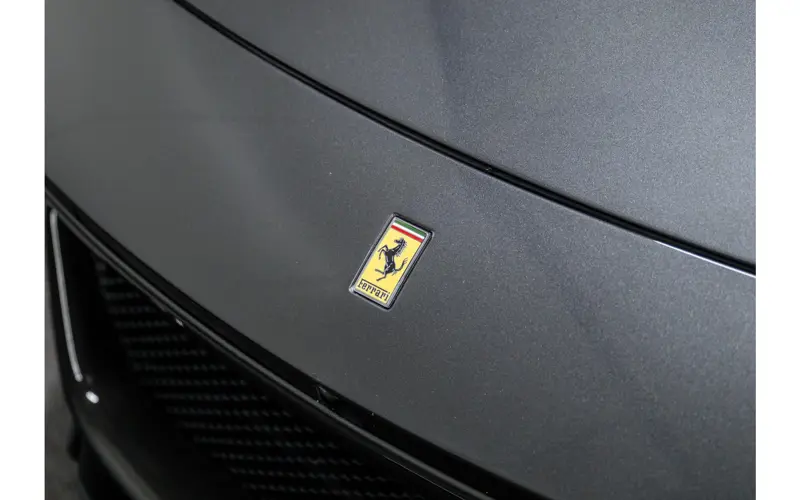 Ferrari Purosangue 6.5 V12 - 144016