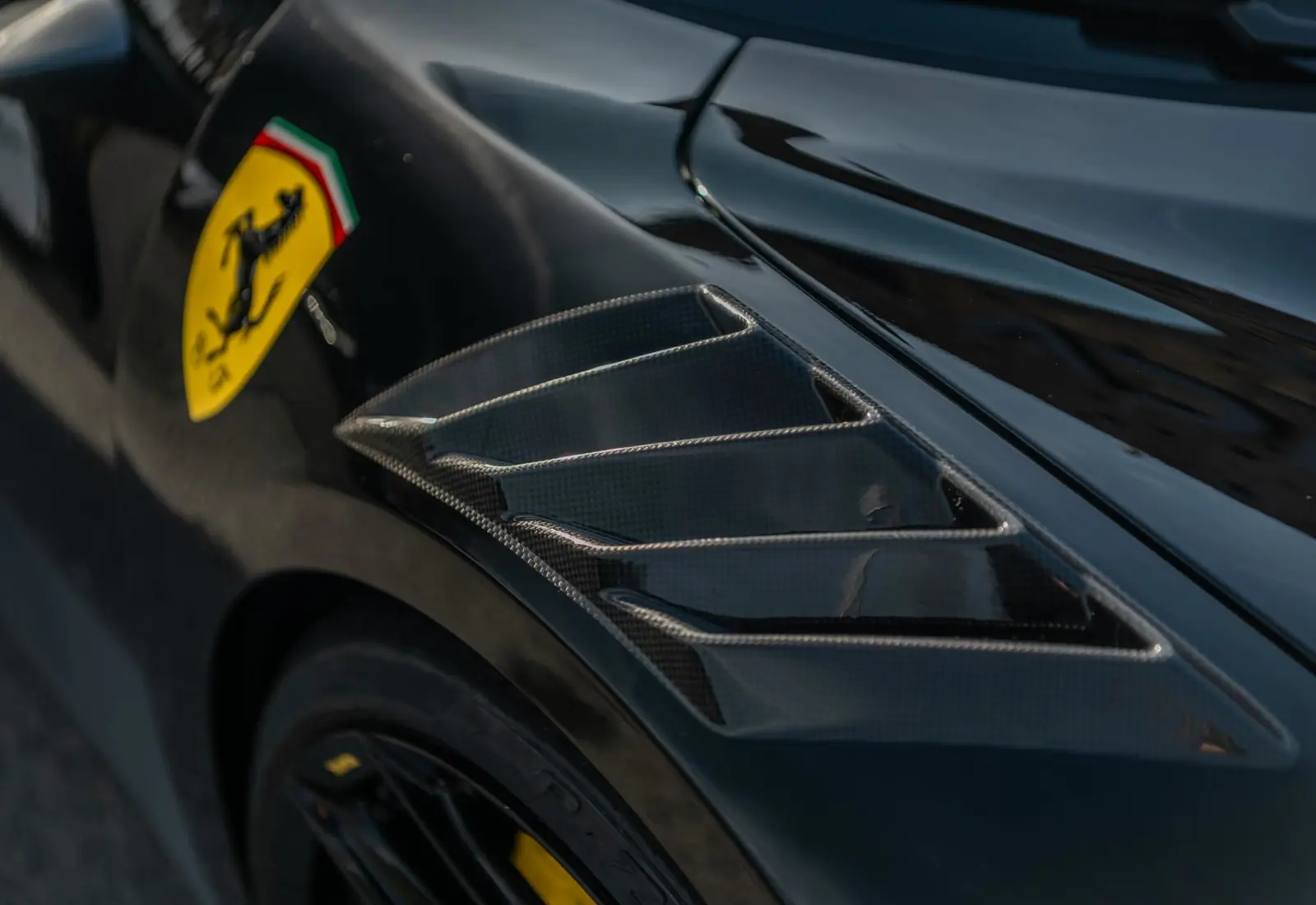 Ferrari 296 GTB 3.0 V6 N-LARGO - 142822