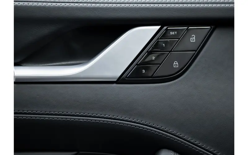 Porsche 911 Cabrio 3.8 Turbo S - 125365