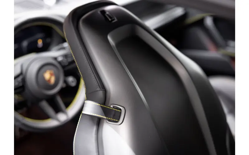 Porsche 911 4.0 GT3 Touring - 112496