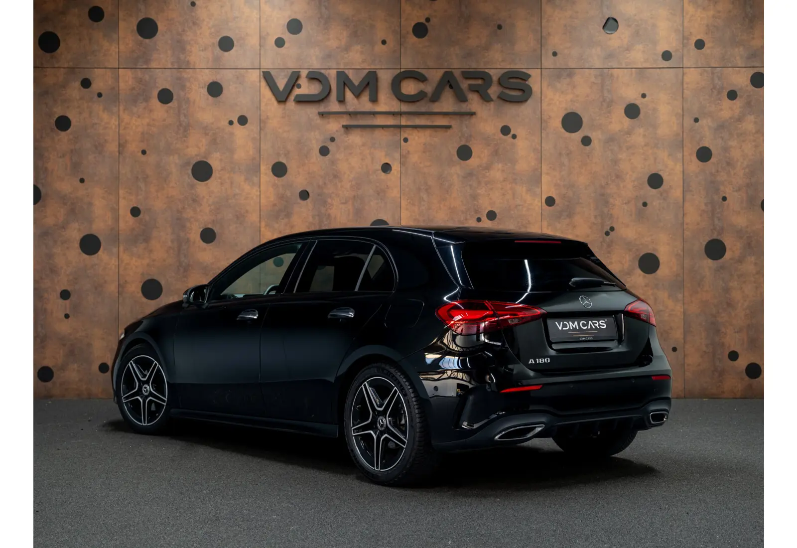 Mercedes-Benz A-Klasse 180 AMG Line - 65011