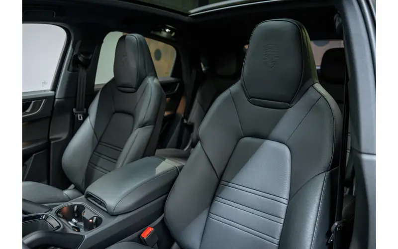 Porsche Cayenne Coupé 3.0 E-Hybrid Black Edition - 125984