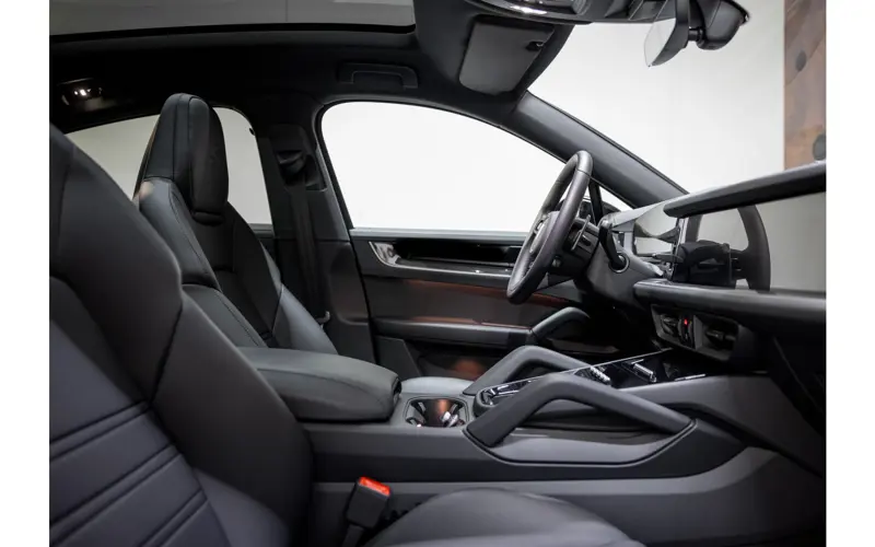 Porsche Cayenne Coupé 3.0 E-Hybrid - 118136