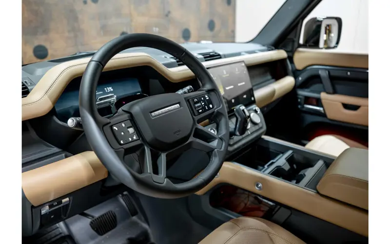 Land Rover Defender 110 2.0 P300e 110 X-Dynamic HSE - 169536