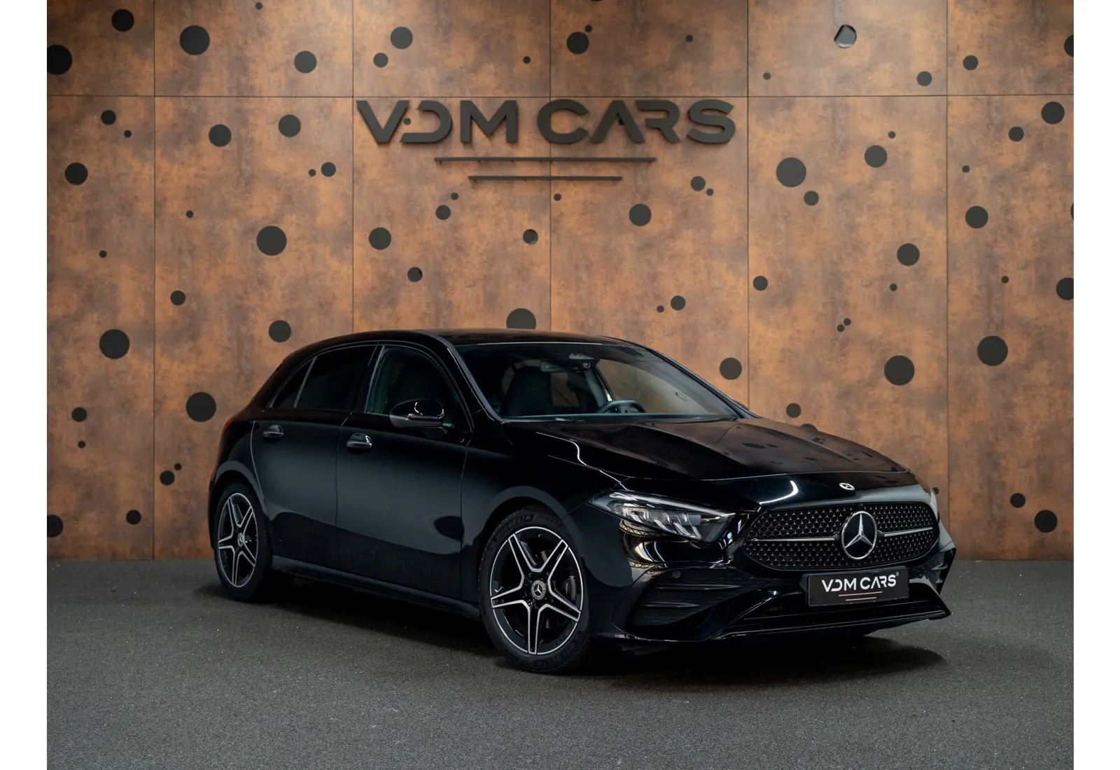 Mercedes-Benz A-Klasse 180 AMG Line - 65010