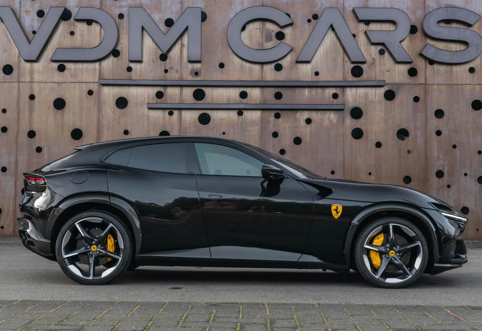 Ferrari Purosangue 6.5 V12 - 141603