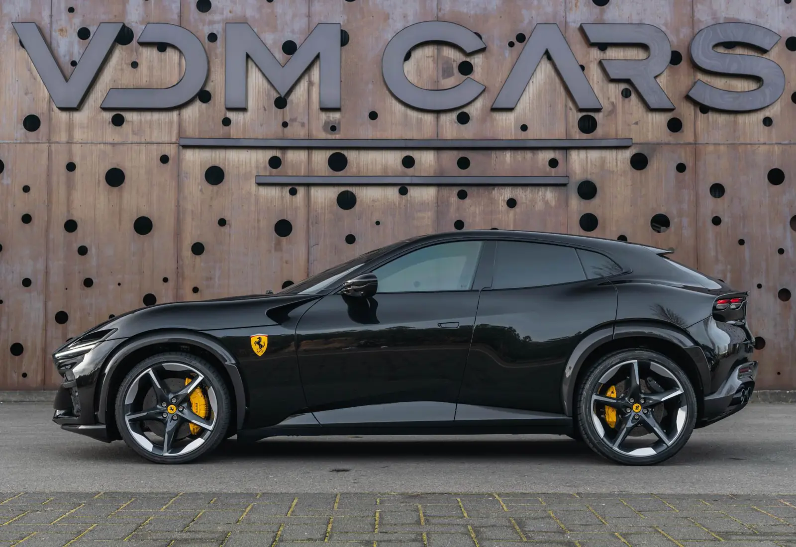 Ferrari Purosangue 6.5 V12 - 141602
