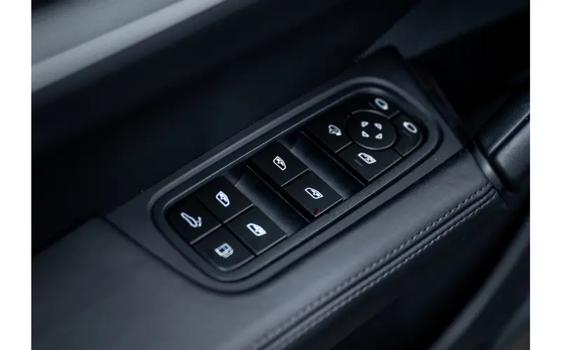 Porsche Cayenne 3.0 E-Hybrid - 124055