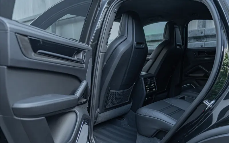 Porsche Cayenne Coupé 4.0 Turbo E-Hybrid GT - 137457