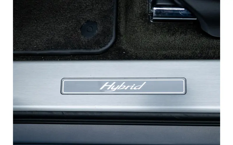 Bentley Bentayga 3.0 V6 Hybrid - 140736