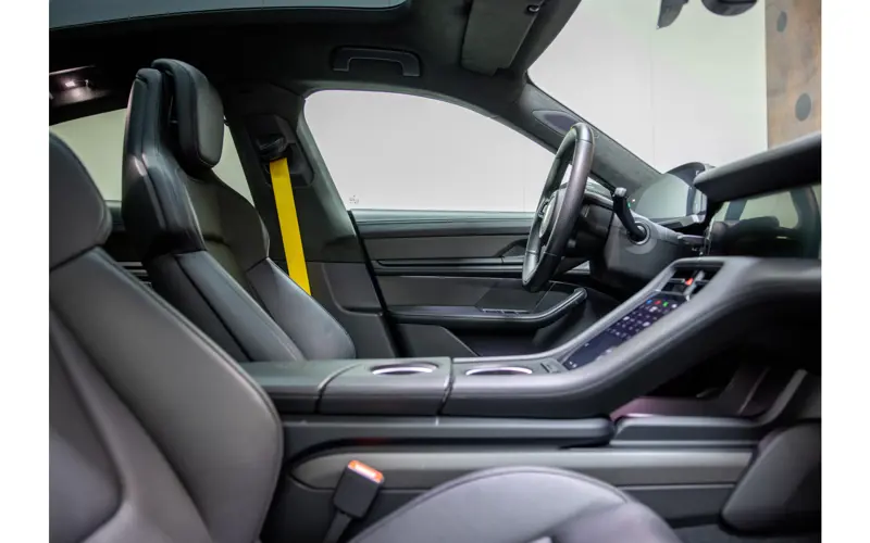 Porsche Taycan Turbo S 93 kWh - 121707