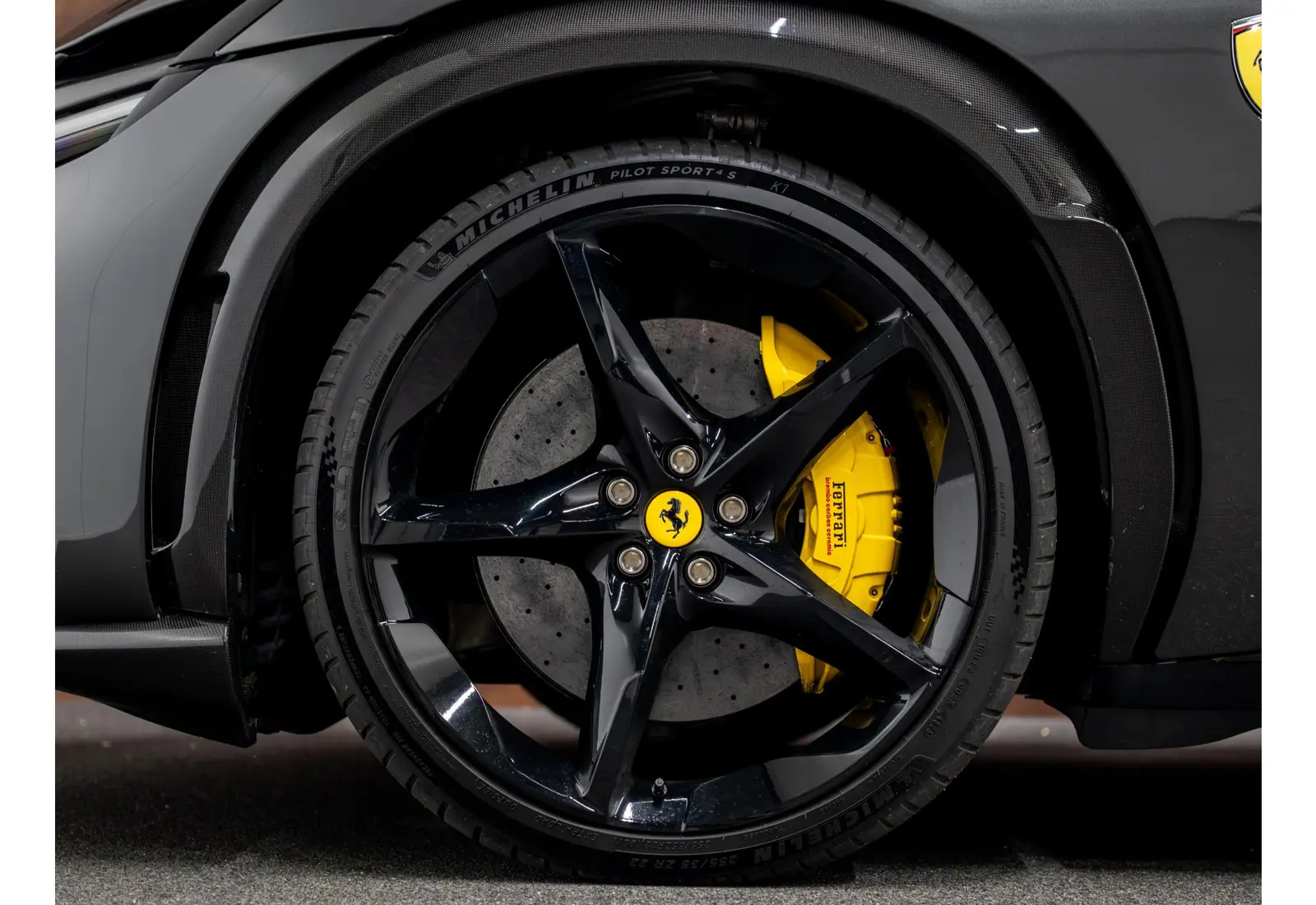 Ferrari Purosangue 6.5 V12 - 143980