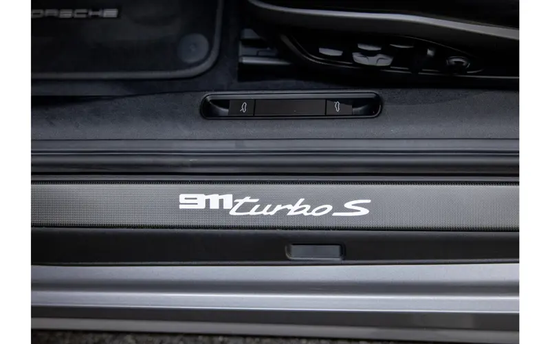 Porsche 911 3.8 Turbo S - 116099