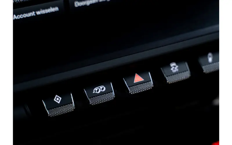 Porsche 911 Cabrio 3.0 Carrera 4 GTS - 122310