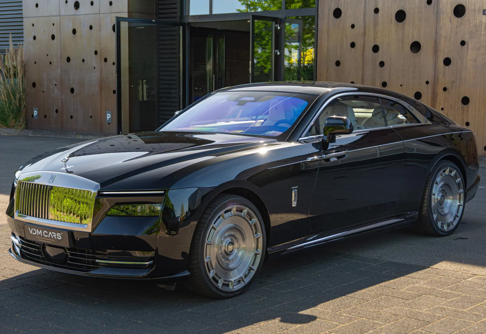 Rolls-Royce Spectre  - 85684
