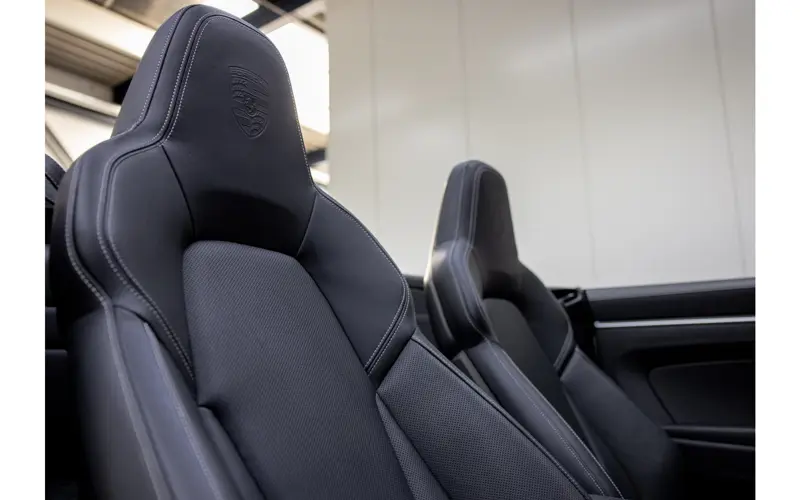 Porsche 911 Cabrio 3.0 Carrera 4S - 111427