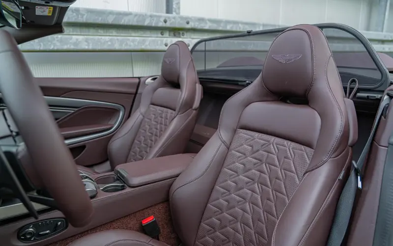 Aston Martin Vanquish Volante - 145849