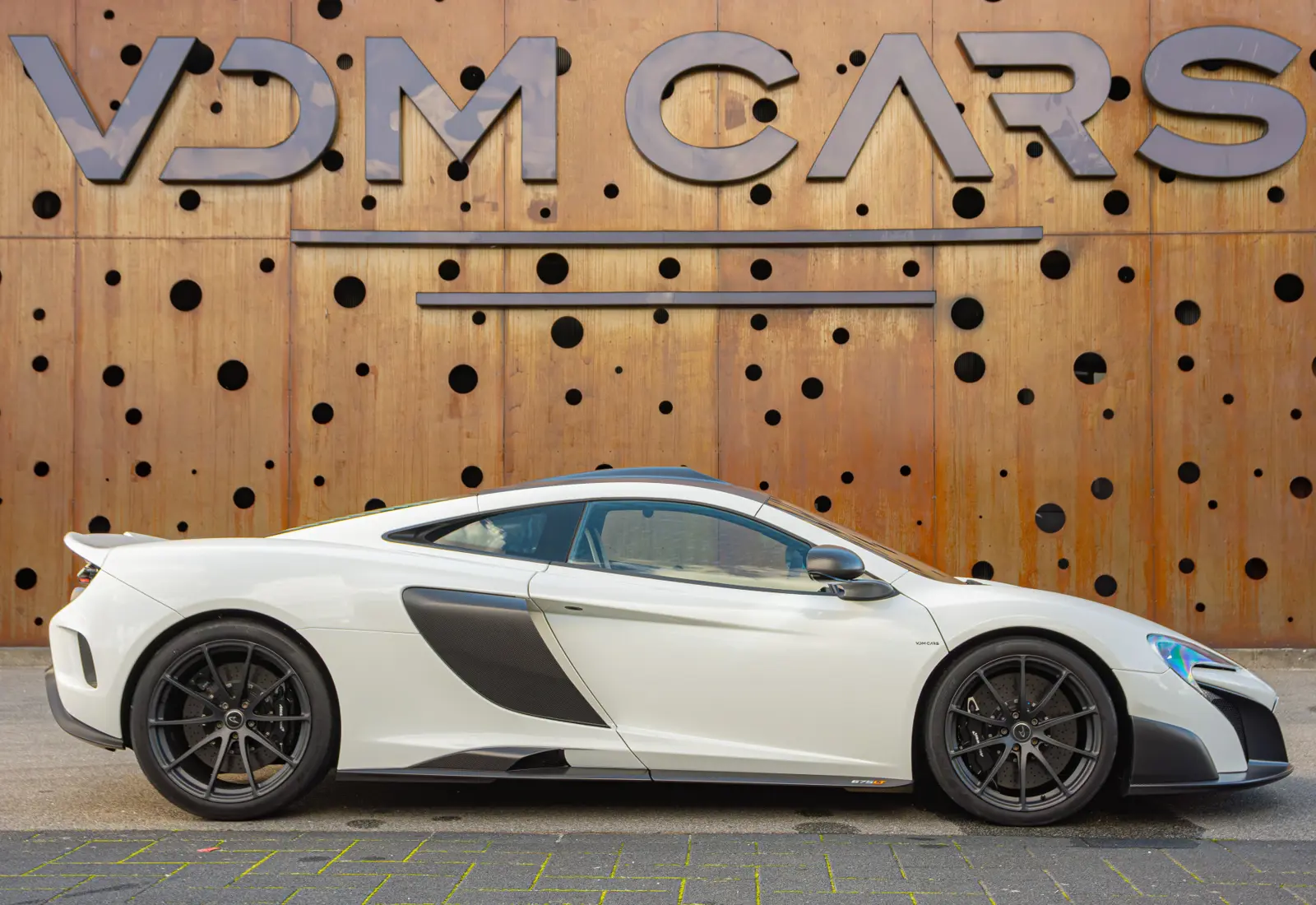 McLaren 675LT 3.8 - 74899