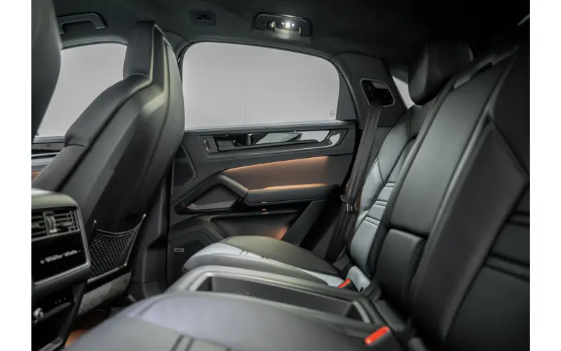 Porsche Cayenne Coupé 4.0 Turbo E-Hybrid GT - 137806