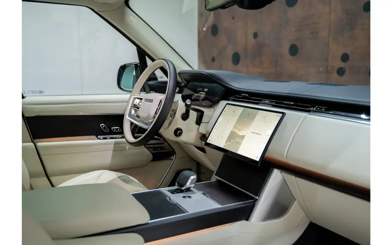 Land Rover Range Rover P550 E Autobiography - 137119