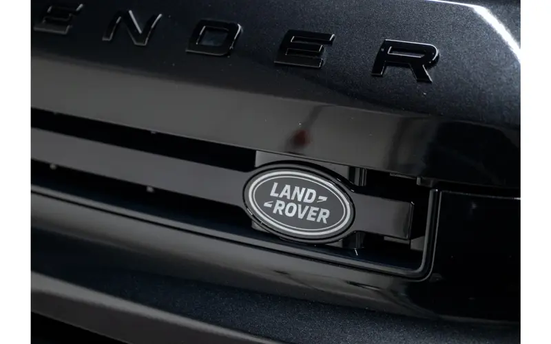 Land Rover Defender 110 2.0 P300e 110 X-Dynamic HSE - 135263