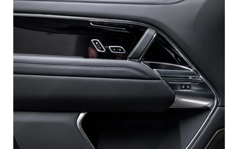 Land Rover Range Rover 3.0 P550e Autobiography PHEV - 134052