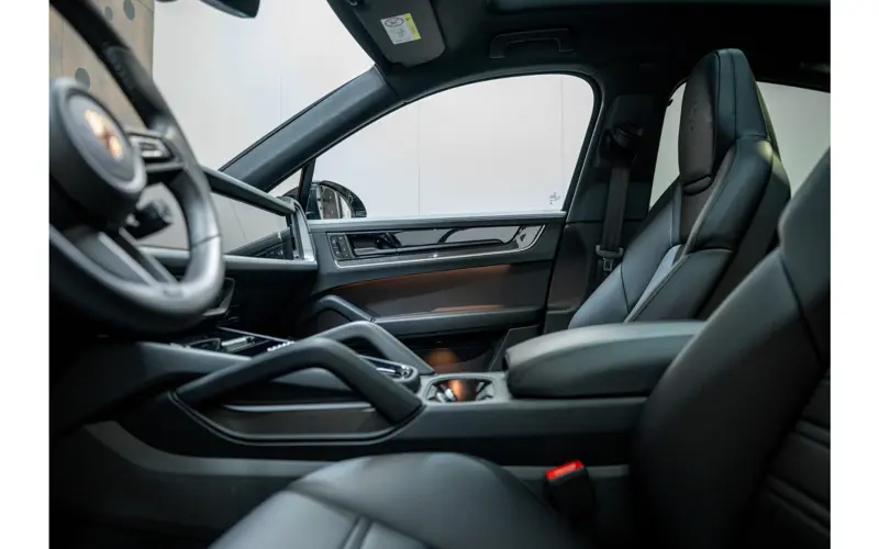 Porsche Cayenne Coupé 3.0 E-Hybrid Black Edition - 125996