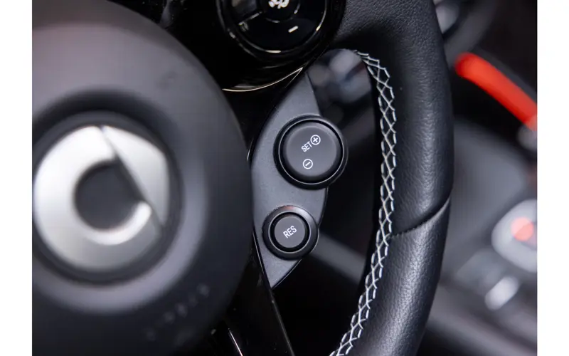 Smart Fortwo cabrio EQ BRABUS Style 18 kWh - 113581