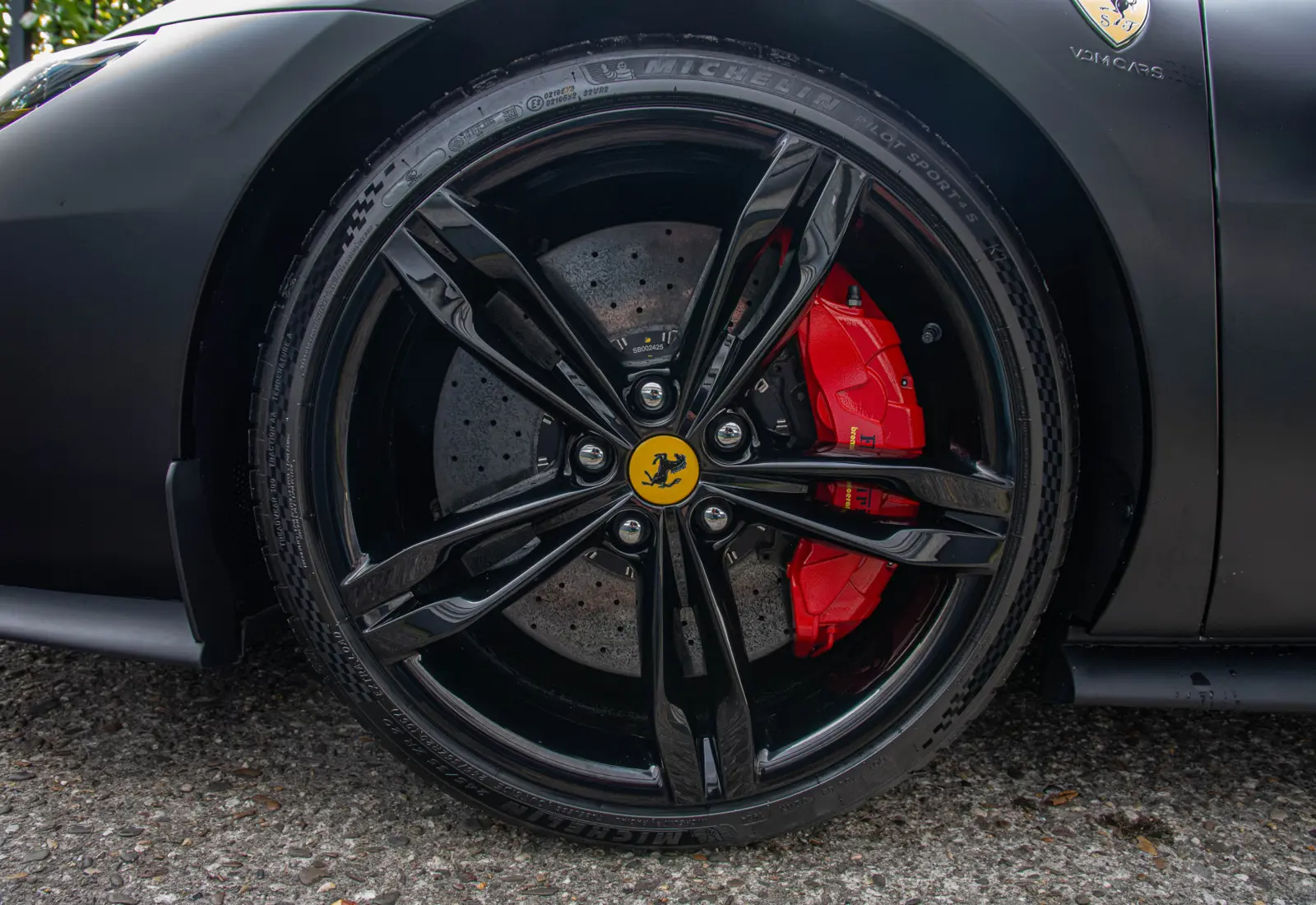 Ferrari 296 GTS 3.0 V6 - 116215