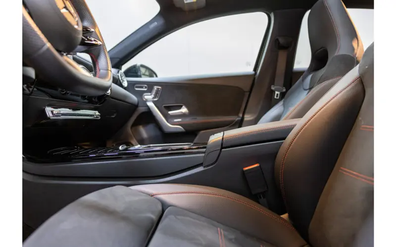 Mercedes-Benz A-Klasse 250 e AMG Line - 120727