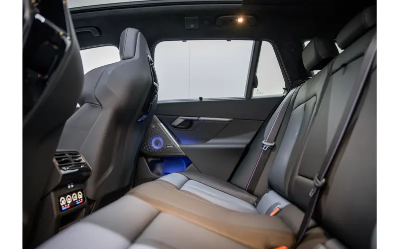 BMW 5 Serie Touring M5 - 121010