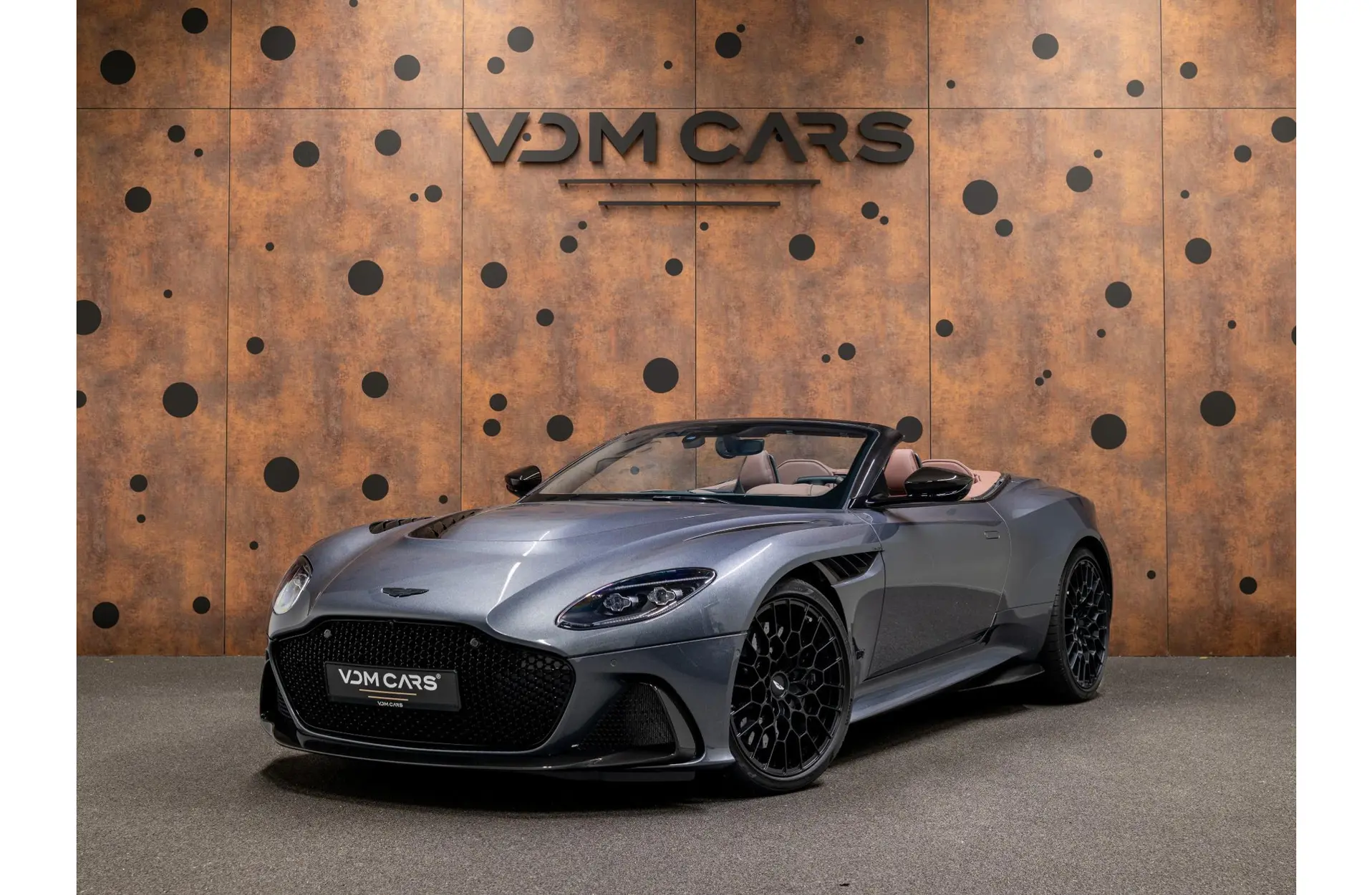 Aston Martin - DBS - 143357