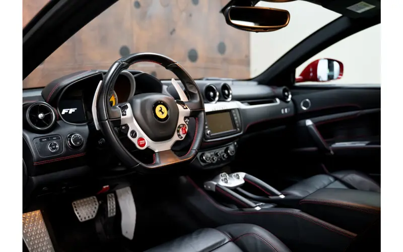 Ferrari FF 6.3 V12 - 62478