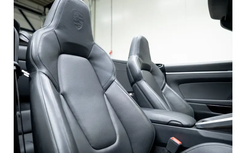 Porsche 911 Cabrio 3.0 Carrera 4S - 124750