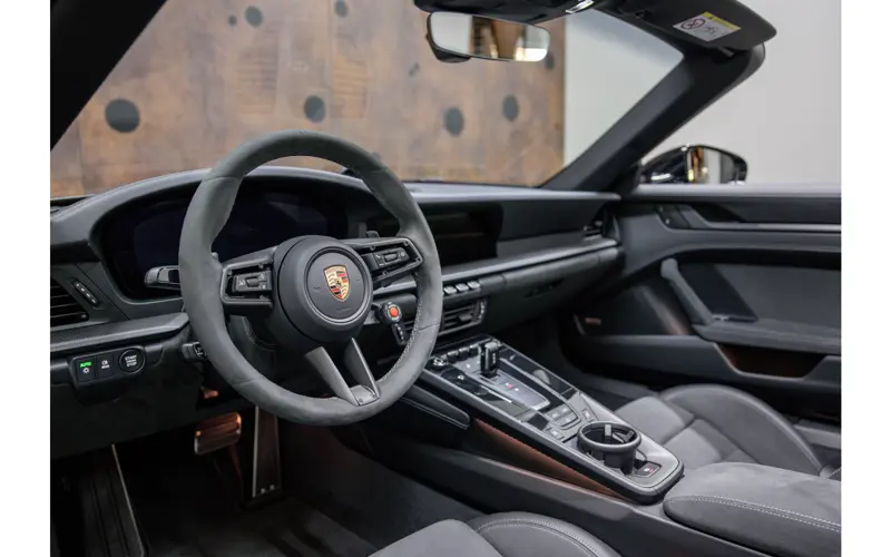 Porsche 911 Cabrio 3.6 T-Hybrid Carrera 4 GTS - 121039