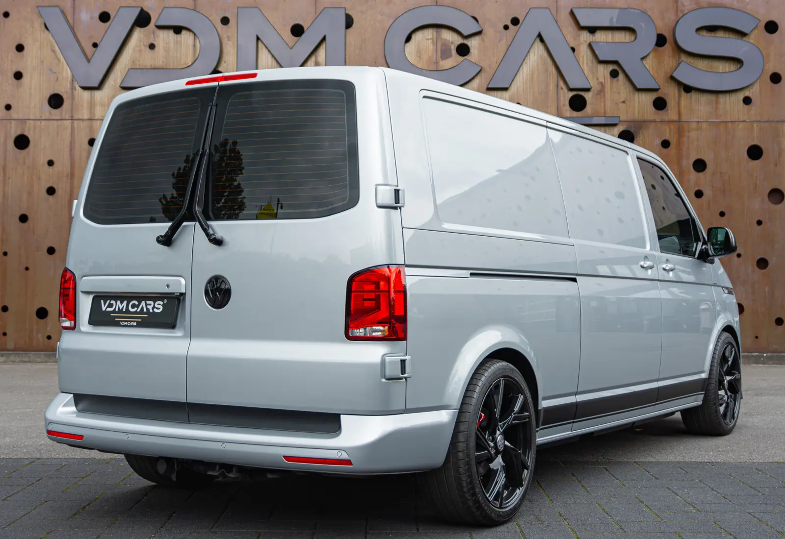 Volkswagen Transporter 2.0 TDI L2H1 28 - 109549
