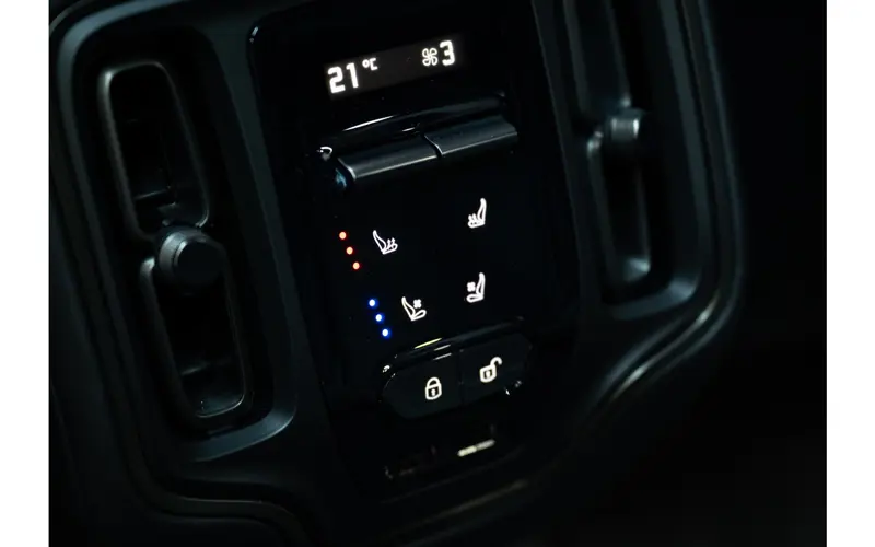 Aston Martin Dbx 4.0 V8 707 - 124701