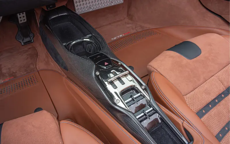 Ferrari SF90 Spider 4.0 V8 - 110810
