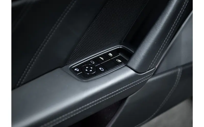 Porsche 911 Cabrio 3.8 Turbo S - 125357