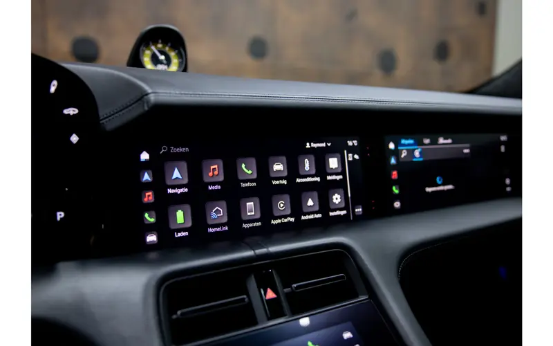 Porsche Taycan Turbo S 93 kWh - 121701