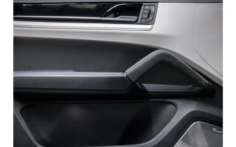 Porsche Cayenne 3.0 E-Hybrid - 120920