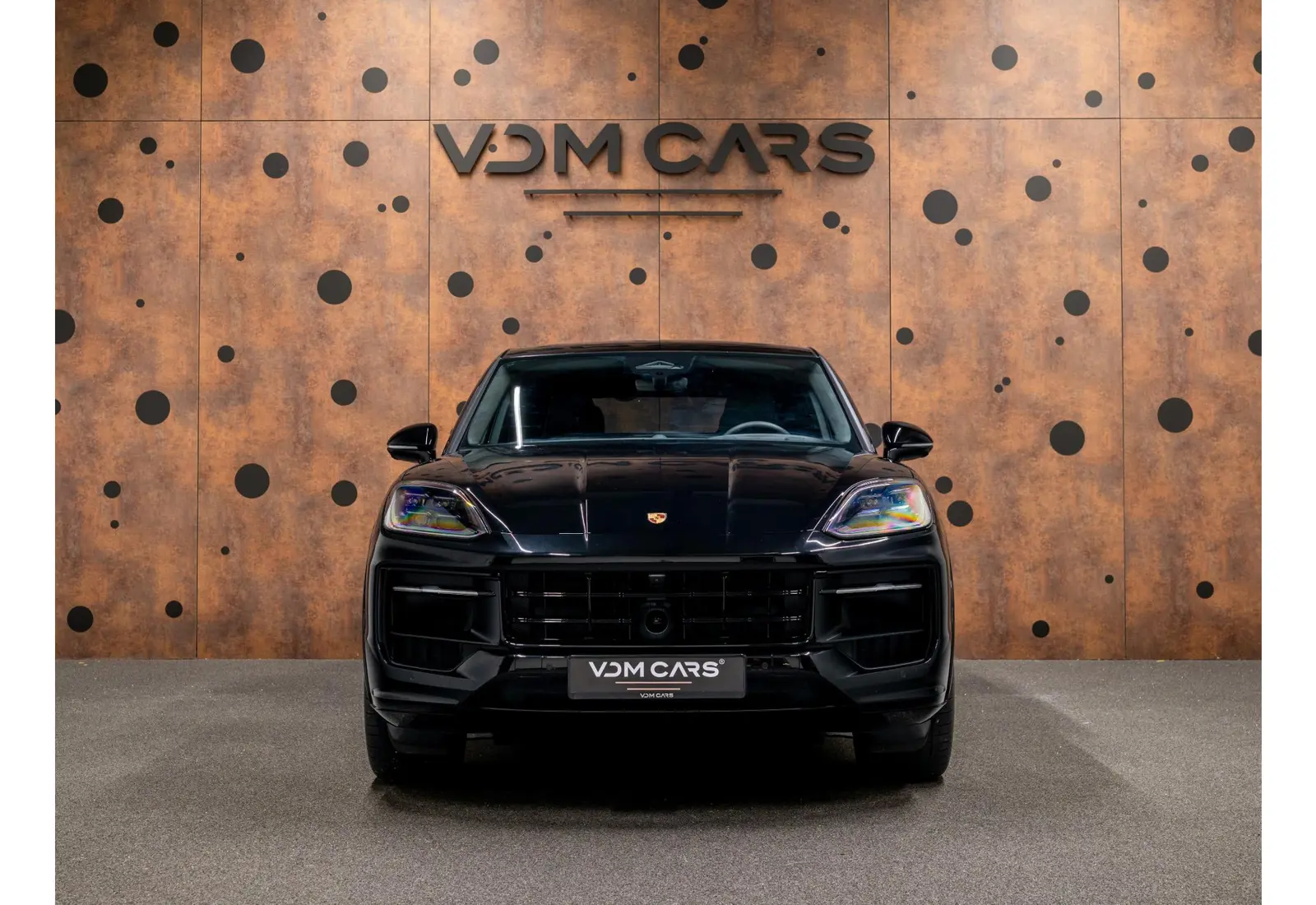Porsche Cayenne Coupé 3.0 E-Hybrid Black Edition - 149300