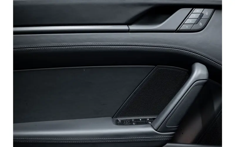 Porsche 911 Cabrio 3.6 T-Hybrid Carrera 4 GTS - 131023