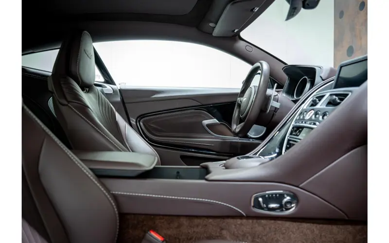 Aston Martin DB11 4.0 V8 - 147194